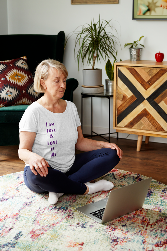 "I am Love" - Women's Organic Cotton T-Shirt - Light Colors